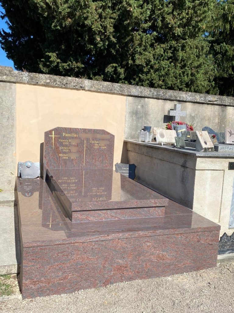 Monuments funéraires en granit Rosabella